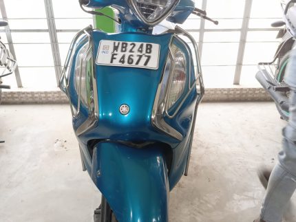 Scend hand YAMAHA Fascino